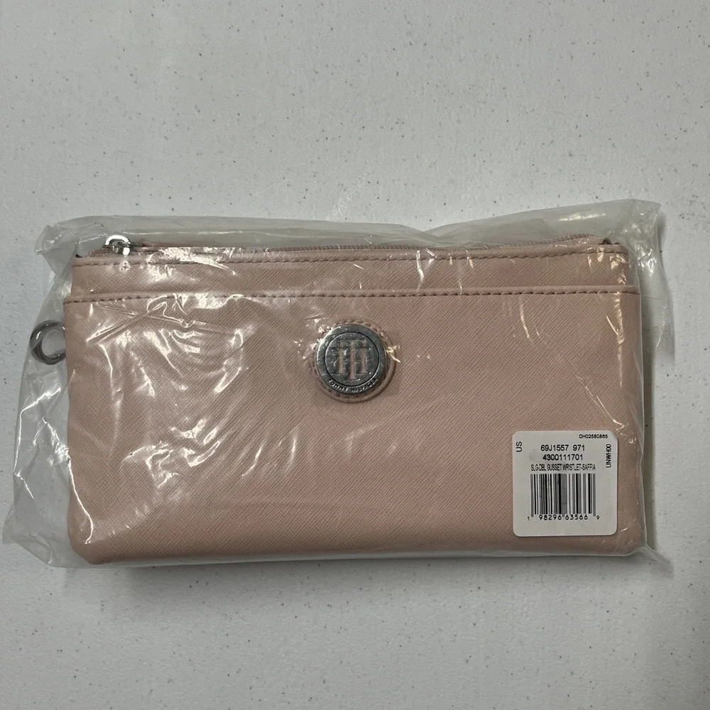 Tommy Hilfiger Wristlet Wallet Pink Faux Leather  3 Compartment Clutch Preppy‎